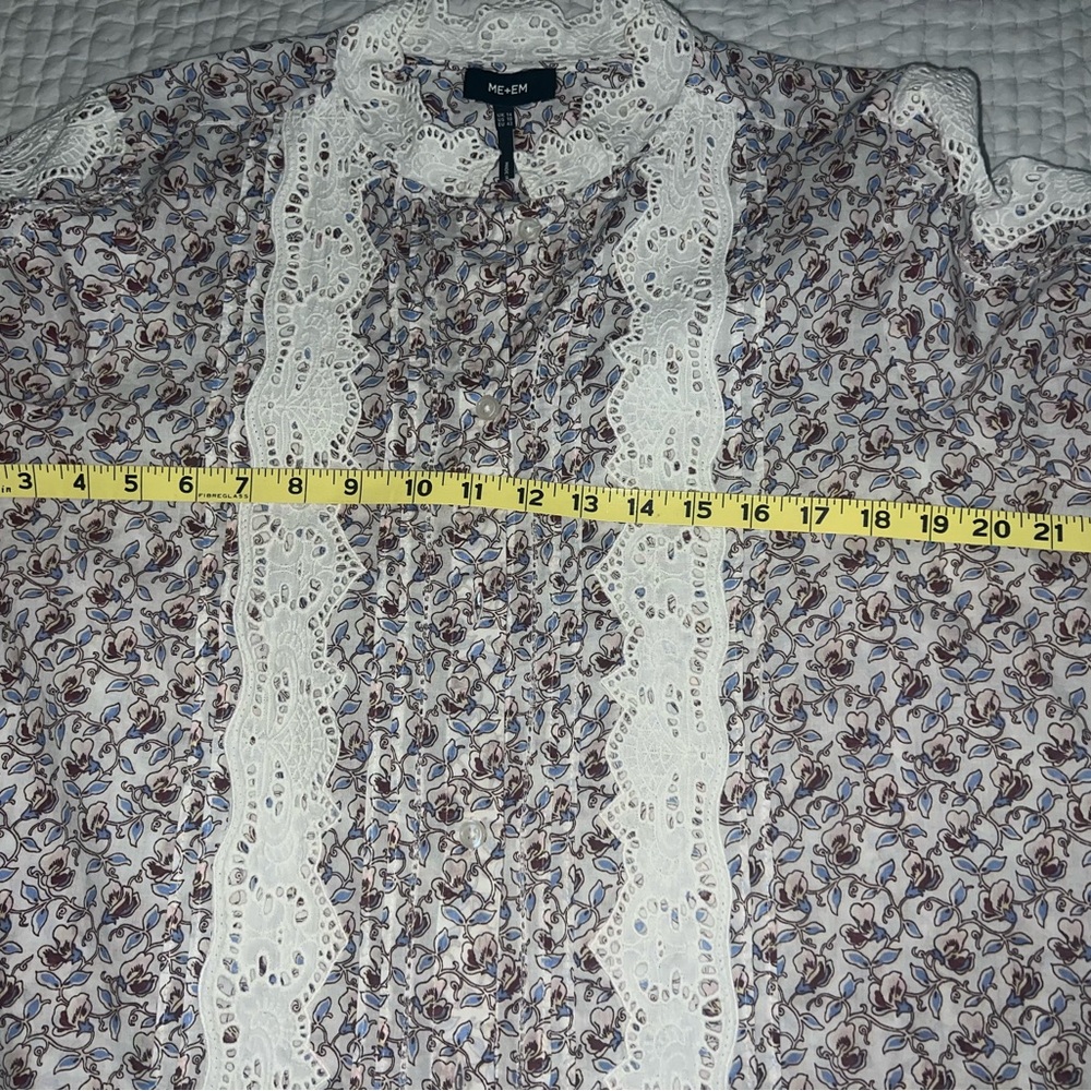 ME+EM Cotton Voile Sweet Pea Floral Printed Blouse White Crochet Trim US 10 NWOT - Picture 5 of 12